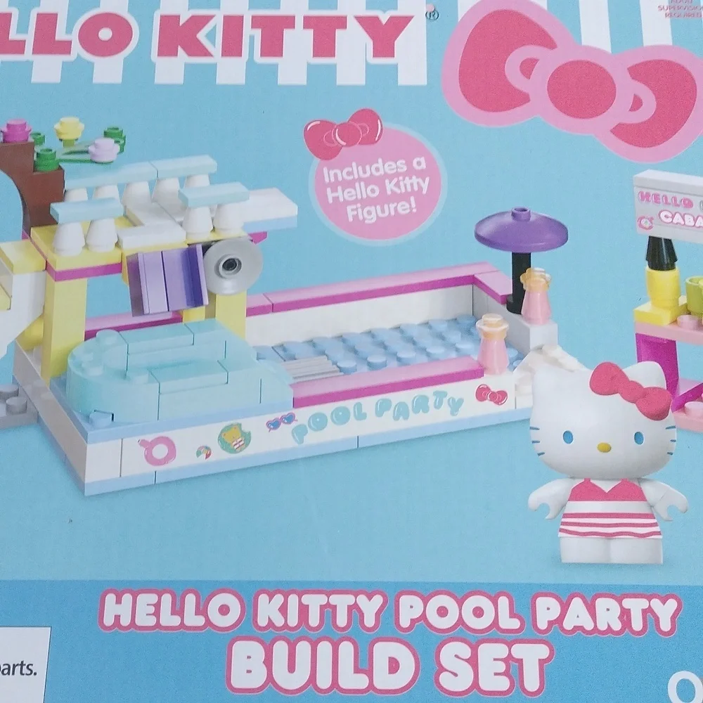 Hello Kitty Pool Party Building Bricks Set
